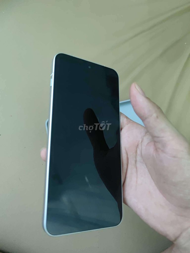 OnePlus Ace 6 Snapdragon 8 Elite Trắng. Mua bán Điện thoại tại Thành phố Buôn Ma Thuột Đắk Lắk được đăng bởi Anh Phúc hình 1