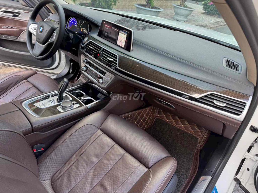 BMW 730LI sx 2018. Mua bán Ô tô tại Quận 7 Tp Hồ Chí Minh được đăng bởi auto thanh tâm  hình 7