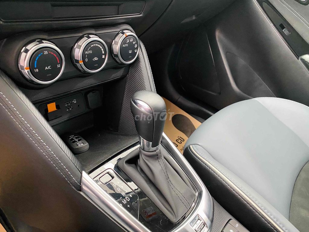 Mazda 2 Đk 2023 Luxury 1 Chủ - 14000 km. Mua bán Ô tô tại Thành phố Thủ Đức Tp Hồ Chí Minh được đăng bởi Quốc Nhẫn hình 8