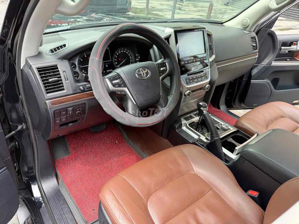 Toyota LandCruiser VX 4.6 V8 sx 2020 màu đen. Mua bán Ô tô tại Quận Cầu Giấy Hà Nội được đăng bởi Cao Quý hình 9