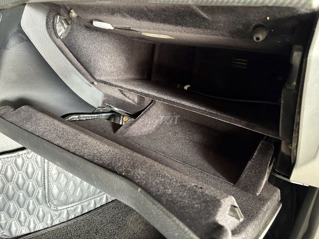 Mercedes Benz GLK300 AMG 4Matic (cần số điện tử). Mua bán Ô tô tại Thành phố Thủ Đức Tp Hồ Chí Minh được đăng bởi Trần Quốc Vũ hình 11