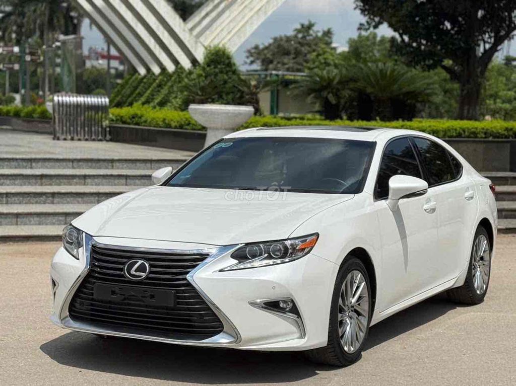 CẦN BÁN LEXUS ES250 SIÊU MỚI MODEL 2016. Mua bán Ô tô tại Quận Bắc Từ Liêm Hà Nội được đăng bởi Mr PHÁT THÁI HÀ AUTO hình 3