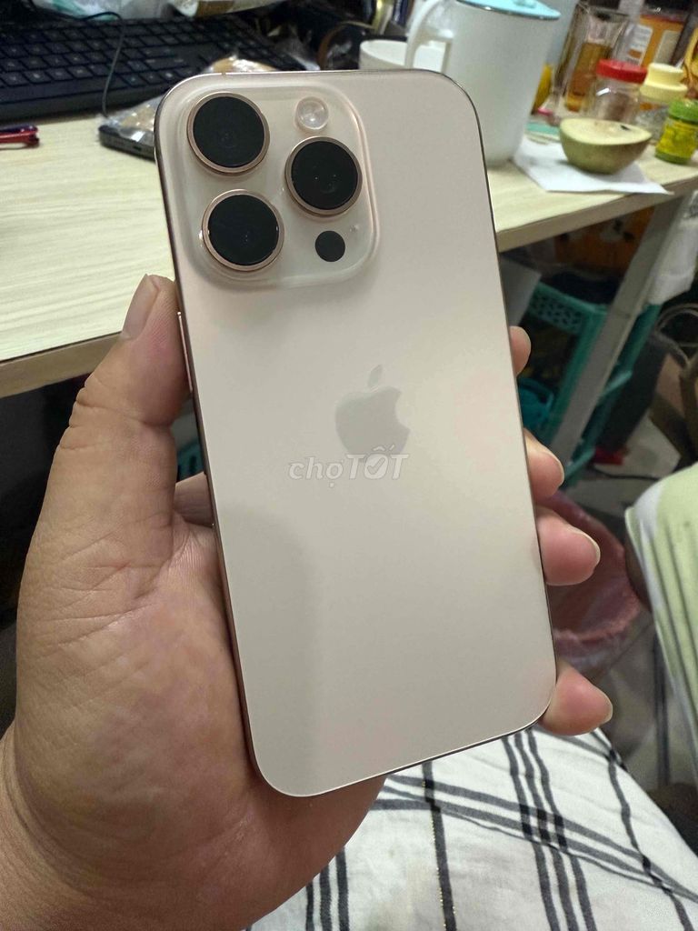 iphone 16 pro 128g lock đac cnc new