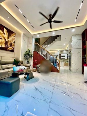Townhouse 54 m² · 4 bed · Đường Đồng Đen
