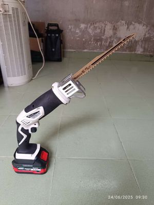 Máy cưa kiếm dùng pin Makita 20 vol  Nội Địa Nhật. Mua bán null tại Quận Tân Phú Tp Hồ Chí Minh được đăng bởi HỒ CÔNG KHÁNH