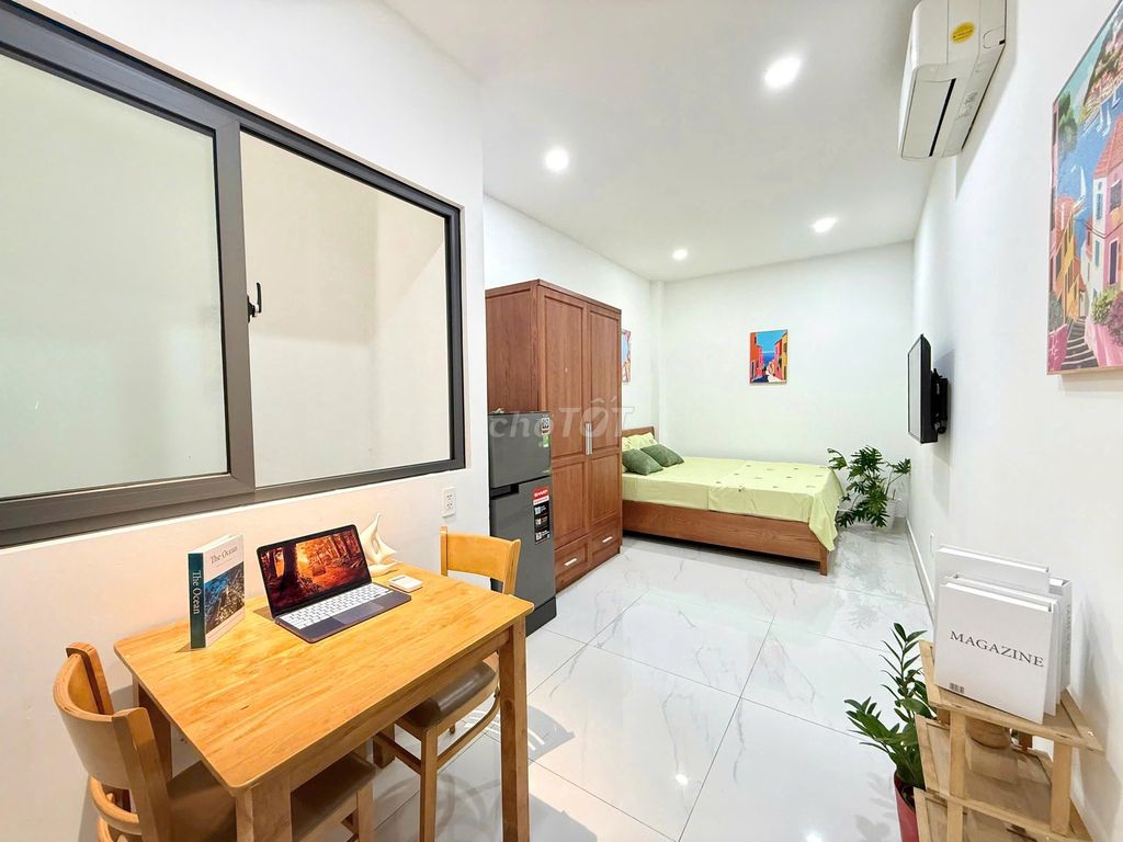 SIÊU PHẨM STUDIO YÊN THẾ TÂN BÌNH SÂN BAY THANG MÁY AN NINH ĐẸP Y HÌNH