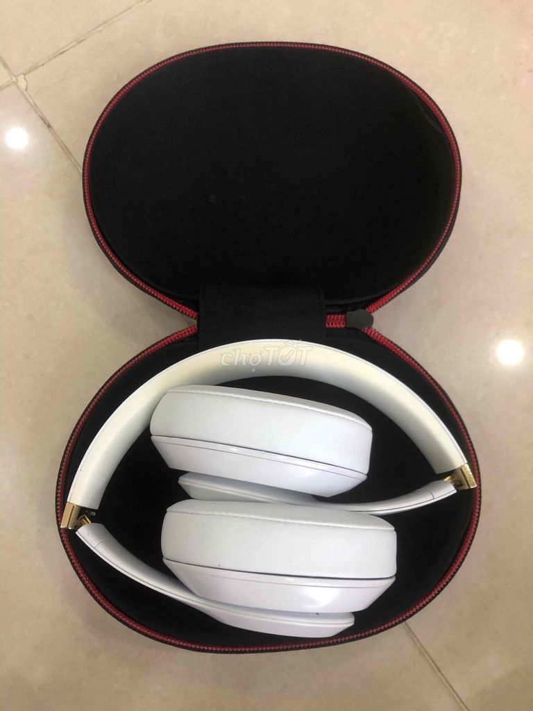 Tai nghe Beats Studio 3 Trắng Đã sử dụng. Mua bán Tivi, Âm thanh tại Quận 11 Tp Hồ Chí Minh được đăng bởi Trần Quốc Huy hình 1