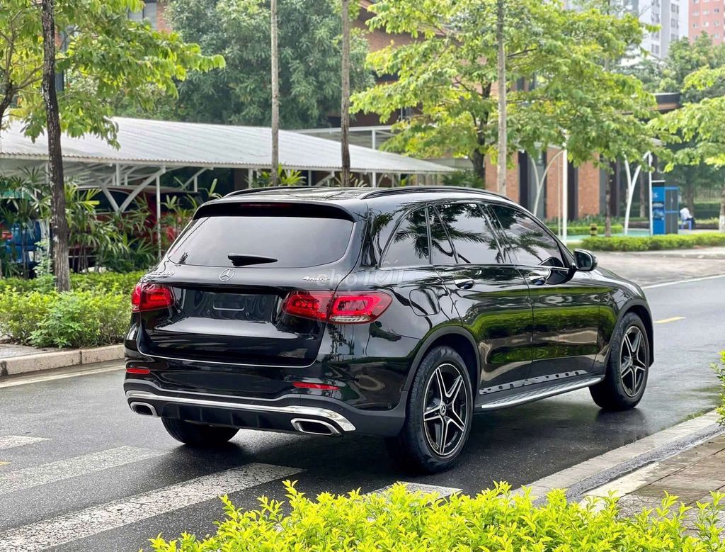 Glc300 2021 300 4MATIC - 23868 miles đen kem. Mua bán Ô tô tại Quận Bắc Từ Liêm Hà Nội được đăng bởi Phạm Bá Hướng hình 1