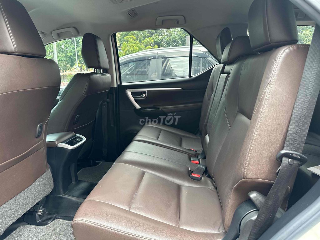 Toyota Fortuner 2018 2.7V 4x2 - 7c tự động Xăng. Mua bán Ô tô tại Quận Bình Thạnh Tp Hồ Chí Minh được đăng bởi phuongneo hình 12