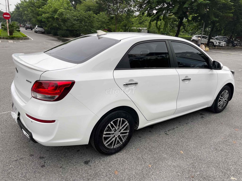 Kia Soluto 2021 1.4 AT Deluxe - 4000 km