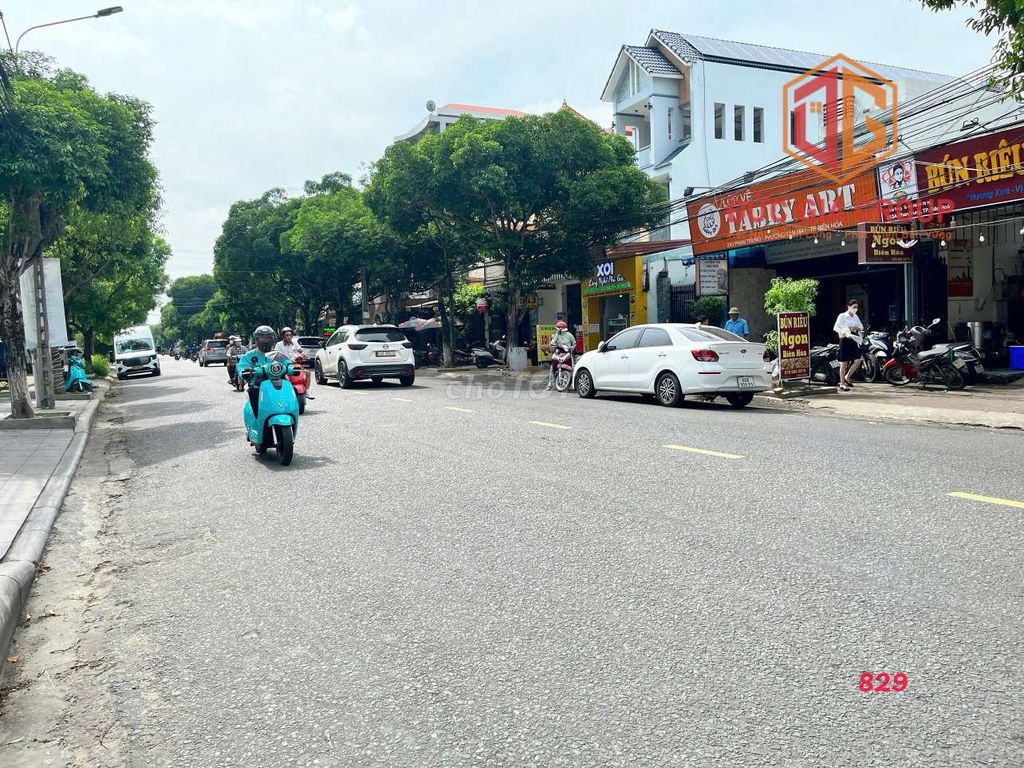 Bán nhà 1T2L 246m2 đường Phan Trung sổ hồng riêng 