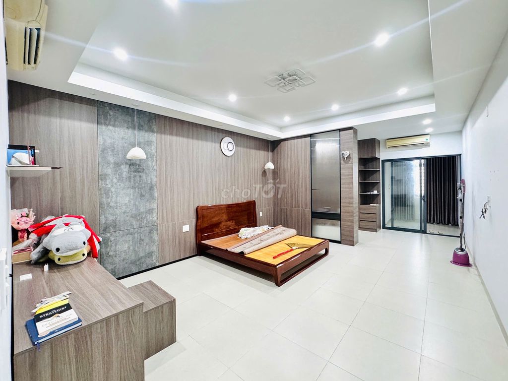 Rent · 1 bd · 105 м² · Quận Hải Châu, ул. Đường Vũ Hữu