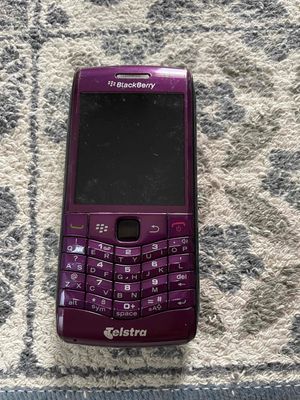 cần bán bộ 3 . Q20 classic+ bold 9900 +9100 peal. Mua bán Điện thoại tại Quận Tân Phú Tp Hồ Chí Minh được đăng bởi việt tân