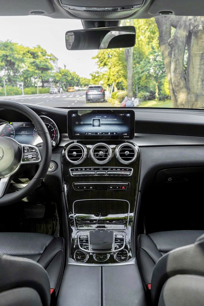 Mercedes Benz GLC 2021 200 - 55000 km. Mua bán Ô tô tại Thành phố Thủ Đức Tp Hồ Chí Minh được đăng bởi Trường Nguyễn Xe Sang hình 15