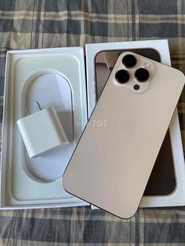 Apple iPhone 16 Pro Max 256GB Vàng Nguyên zin. Mua bán Điện thoại tại Thành phố Thủ Dầu Một Bình Dương được đăng bởi Nguyễn Thị Thảo hình 1