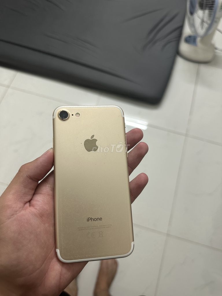 Apple iPhone 7 Vàng. Mua bán Điện thoại tại Thành phố Thủ Đức Tp Hồ Chí Minh được đăng bởi Wind Realty hình 1