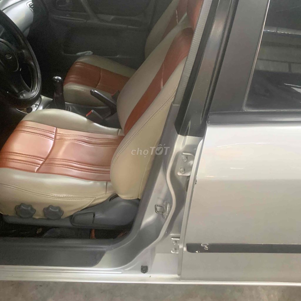 Ford Laser 2000 photo 3