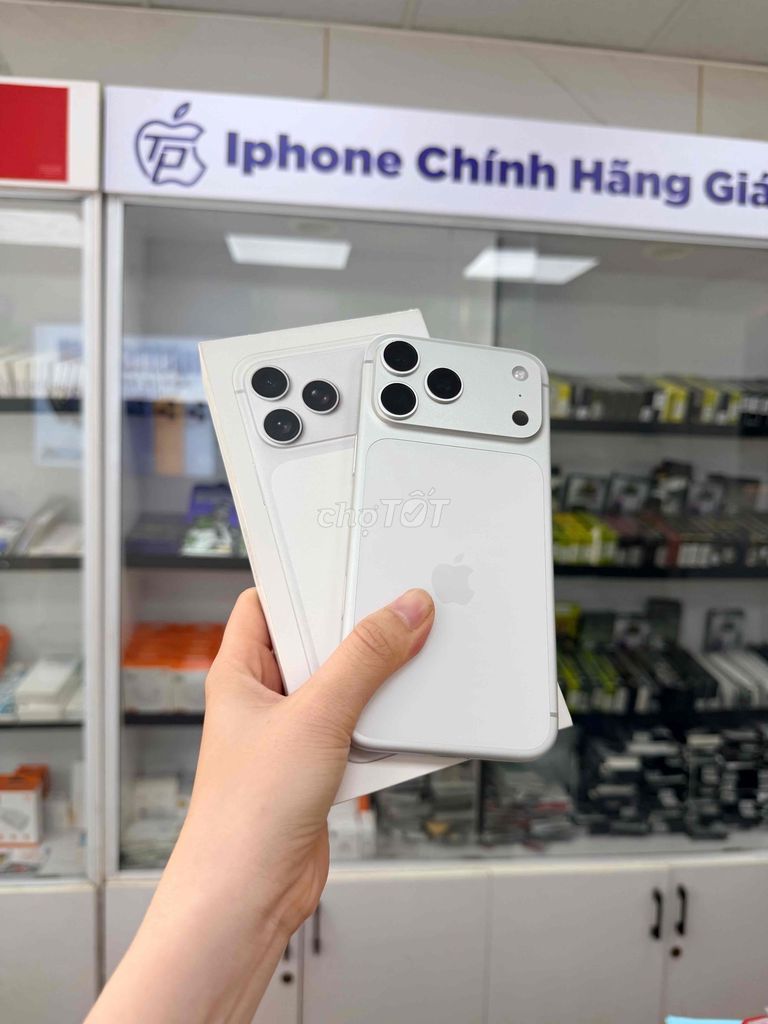 Apple iPhone 17 Pro Max Bạc Lướt Pin 100%. Mua bán Điện thoại tại Quận Sơn Trà Đà Nẵng được đăng bởi Diễm Diễm hình 1