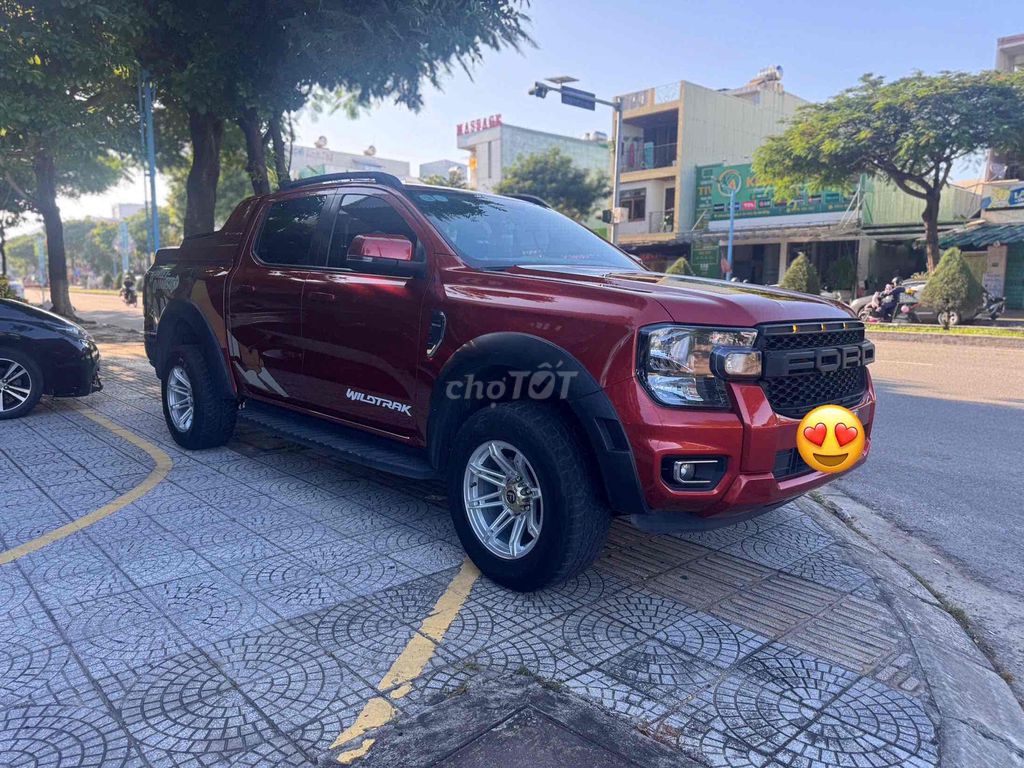 Ford Ranger XLS 2023 Tự động Đỏ