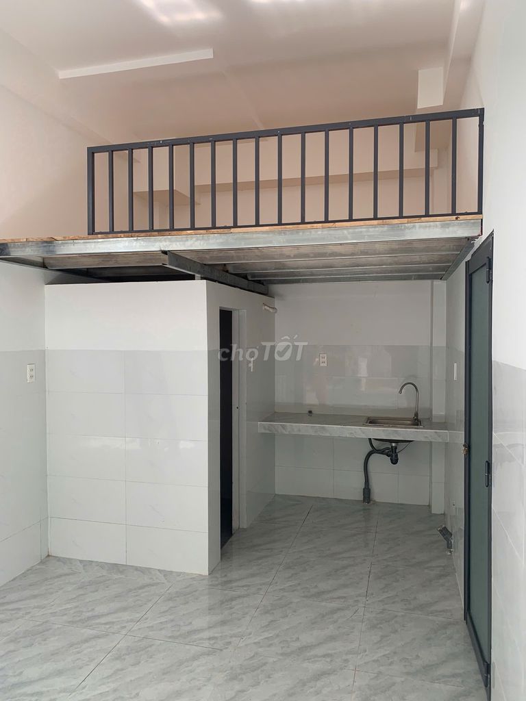 PHÒNG TRỌ MẶT TIỀN ĐƯỜNG TỐNG VĂN HÊN, TÂN BÌNH –  CÓ THỂ KINH DOANH