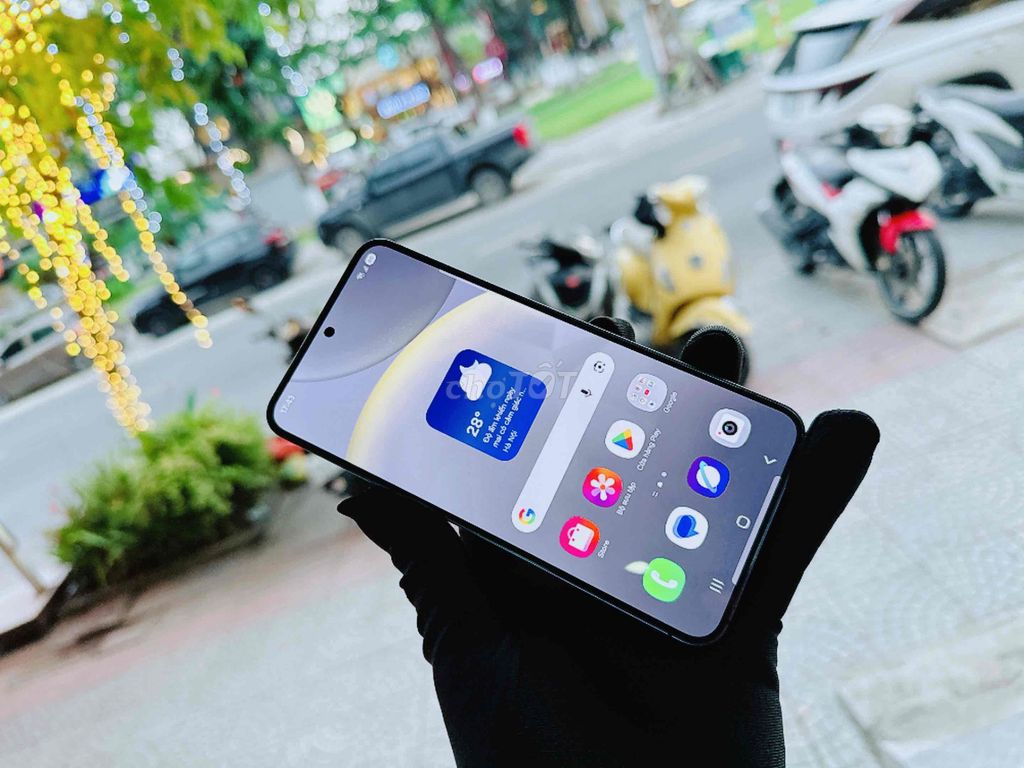 Samsung S24 256G Đen Việt Nam nguyên zin Áp 98%. Mua bán Điện thoại tại Quận Hải Châu Đà Nẵng được đăng bởi Hoàng Anh Tuấn hình 1