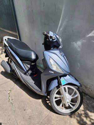 Xe 50cc . Sym . Shark .không cần bằng lái .
