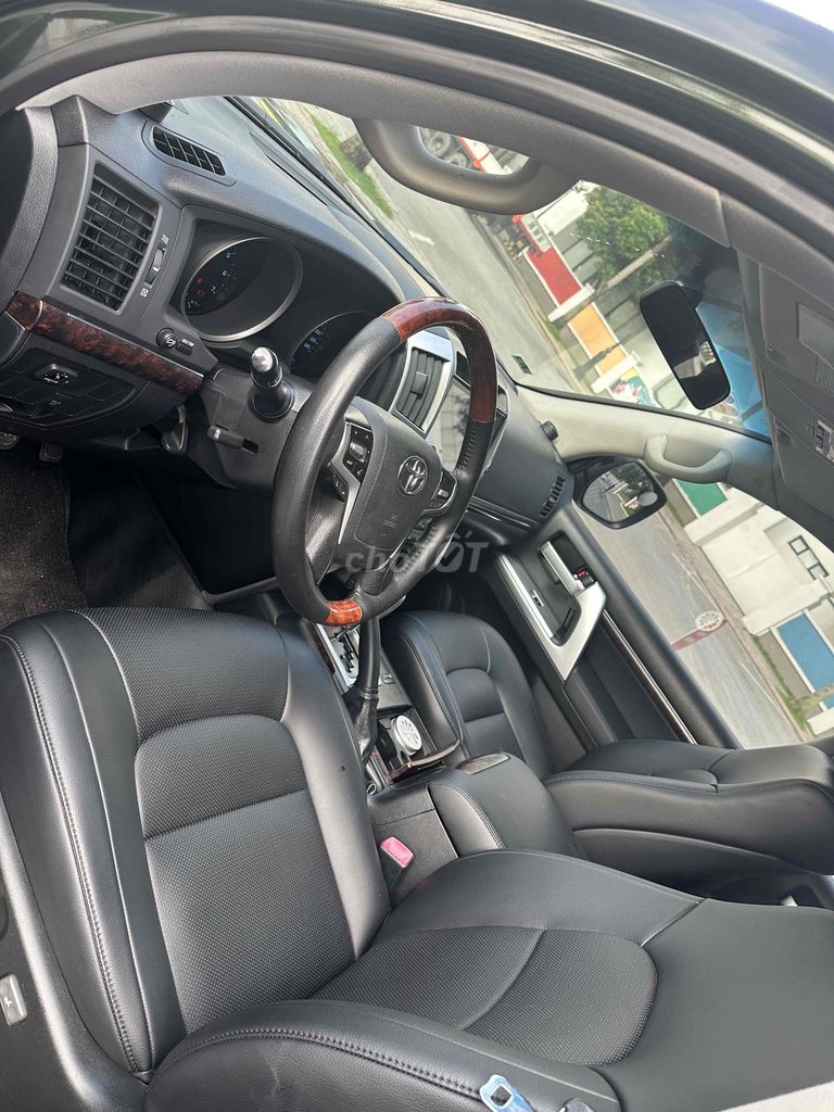 Toyota Land Cruiser 2011 - 170000 km. Mua bán Ô tô tại Quận Long Biên Hà Nội được đăng bởi Nguyễn Văn Tuấn hình 9
