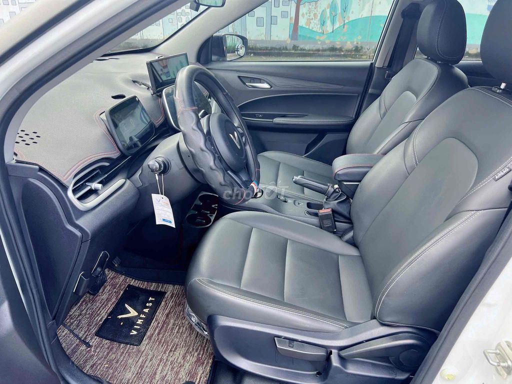 VinFast VF5 Plus mua pin xe vào hơn 50 t phụ kiện. Mua bán Ô tô tại Quận Cầu Giấy Hà Nội được đăng bởi MYCAR EV hình 8