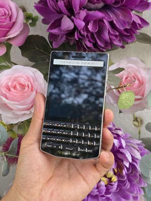 BlackBerry Porsche Design P'9983 fullbox sưu tầm. Mua bán Điện thoại tại Quận Nam Từ Liêm Hà Nội được đăng bởi Team Mobile