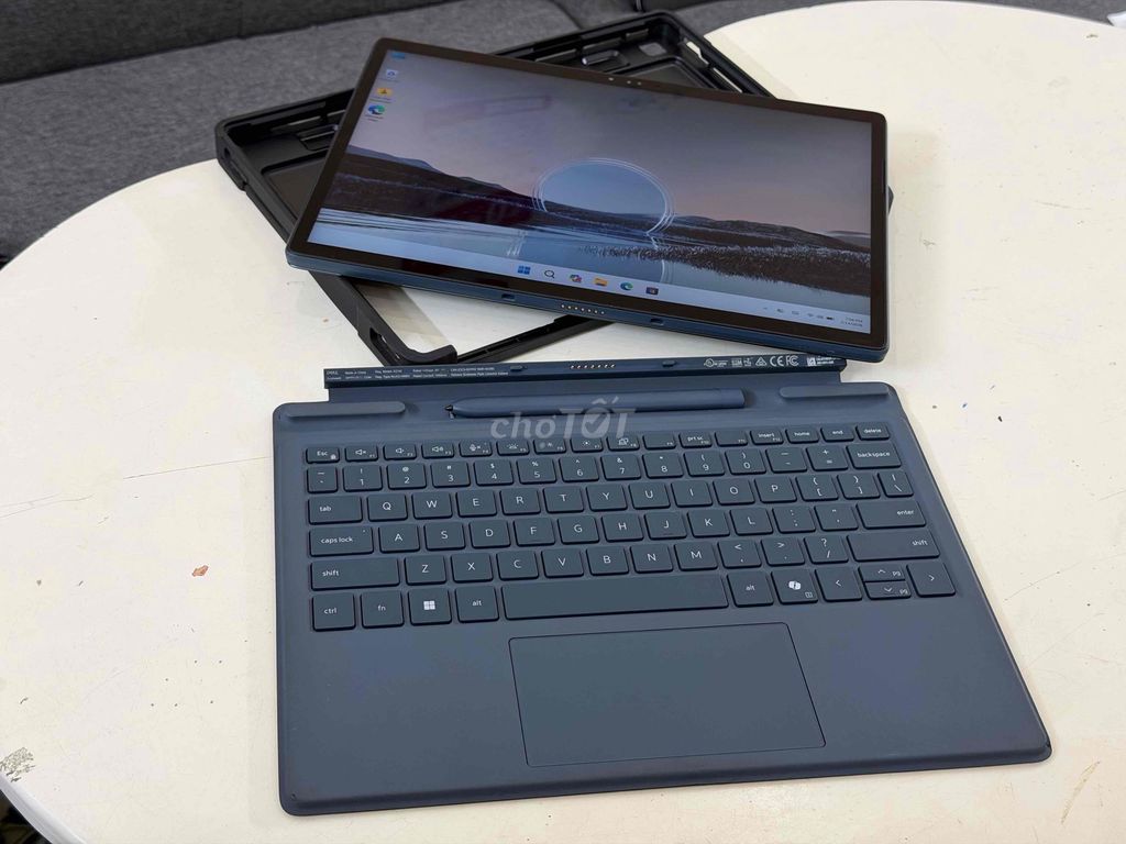 Dell 7350 Detachable U7 164U 32 256 13" 3K Touch. Mua bán Laptop tại Quận Ba Đình Hà Nội được đăng bởi Tùng Lê hình 1