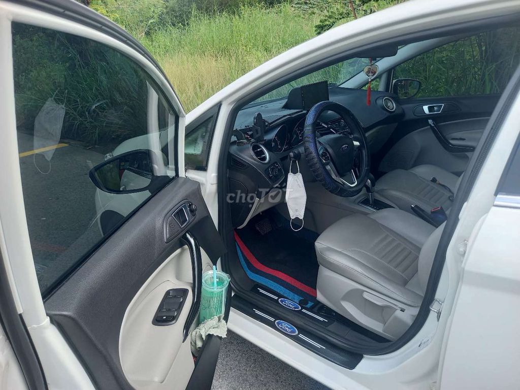 2015 1.5 AT Trend - 78000 km. Mua bán Ô tô tại Thành phố Thuận An Bình Dương được đăng bởi Gia Khang hình 6