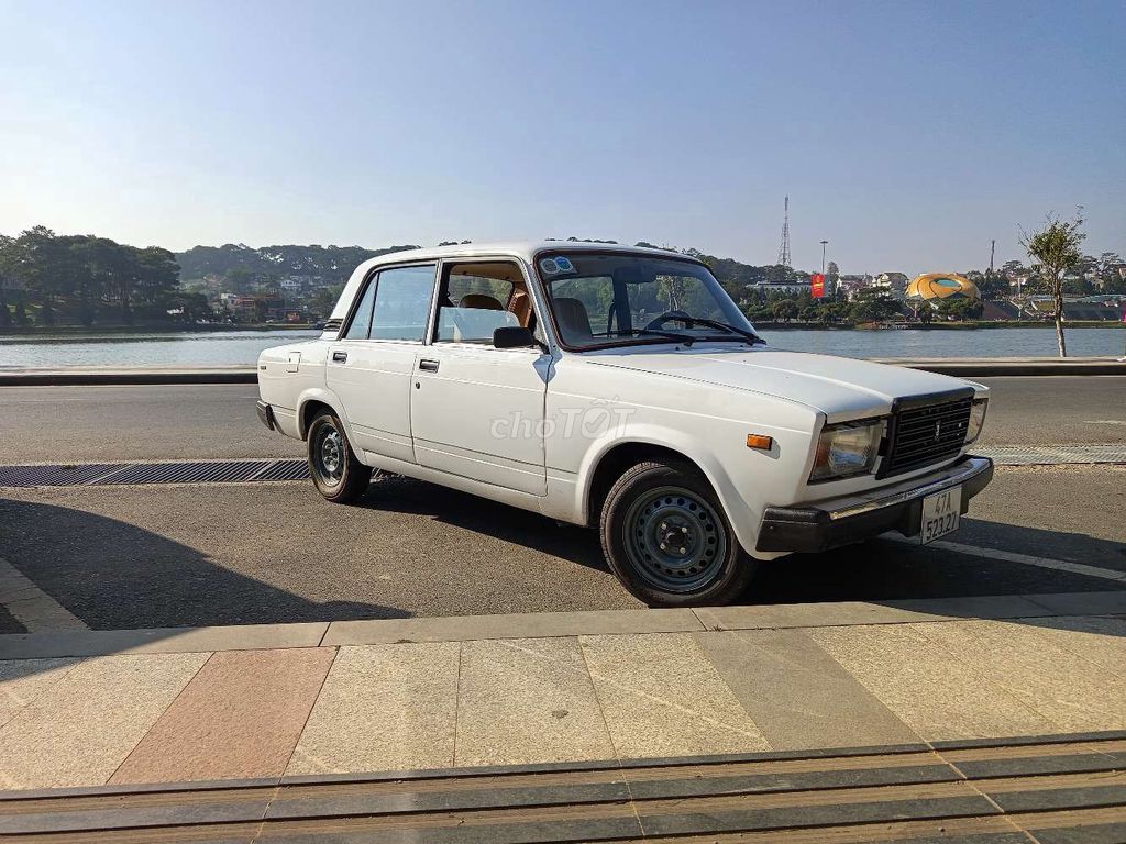 Lada 2107 Trắng 5 chỗ. Mua bán Ô tô tại Huyện Cư M'gar Đắk Lắk được đăng bởi Bùi Văn Vân hình 2