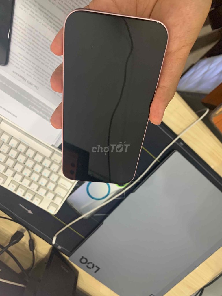 Apple iPhone 15 Lock 128GB Hồng 1 SIM. Mua bán Điện thoại tại Thành phố Thủ Dầu Một Bình Dương được đăng bởi Thiện Văn Hoàng Chí hình 1