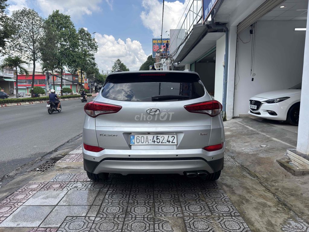 Hyundai Tucson 2018 1.6 AT Turbo - 82000 km. Mua bán Ô tô tại Thành phố Biên Hòa Đồng Nai được đăng bởi Xe Lướt Uy Minh hình 4