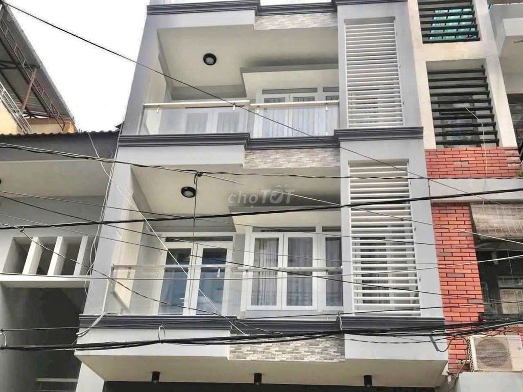 Cho Thuê Nhà 1 Trệt 3 Lầu 4PN 5x18m Mặt Tiền KDC Hoàng Quốc Việt Q.7