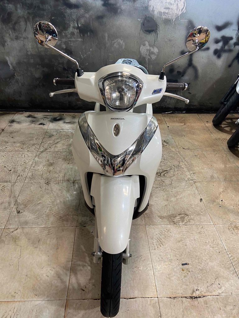 sh mode xe đẹp máy zin êm chất. Mua bán Xe máy tại Thành phố Dĩ An Bình Dương được đăng bởi Cửa Hàng Xe Máy Huy Khoa  hình 5