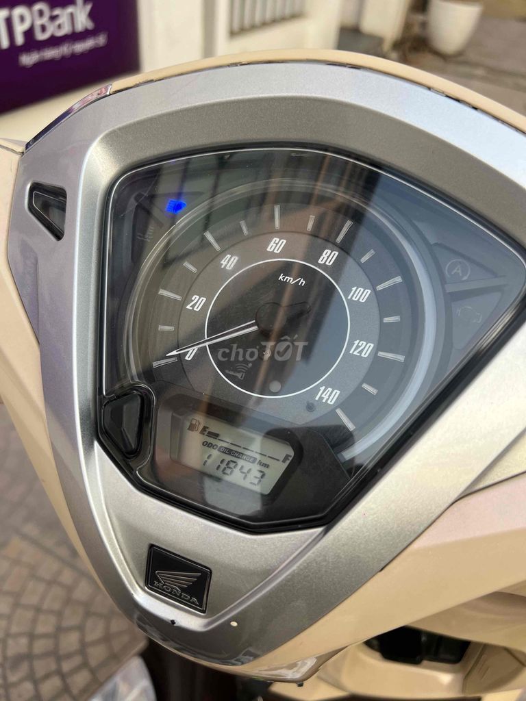 LEAD bản đặc biết chính chủ từ mới. Mua bán Xe máy tại Quận Hà Đông Hà Nội được đăng bởi tung hình 12