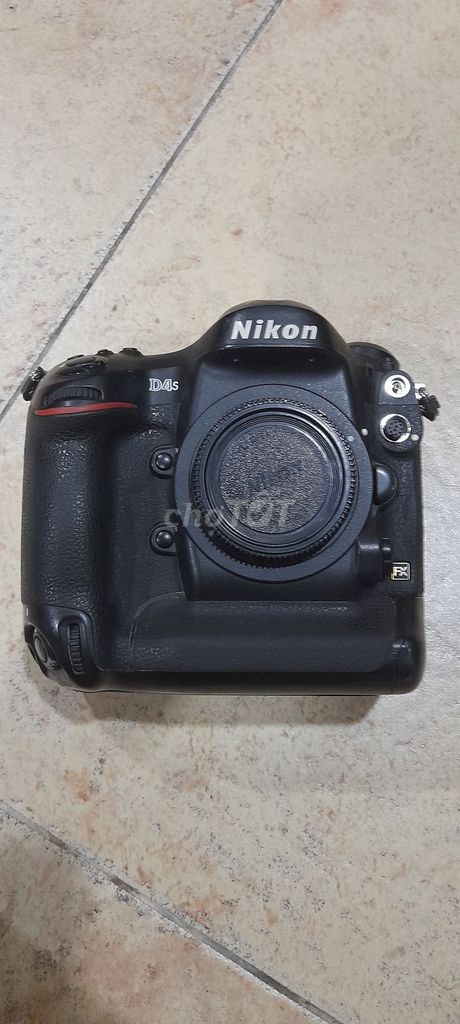 Máy ảnh Nikon D4S Đã qua sử dụng. Mua bán Máy ảnh, Máy quay tại Quận 10 Tp Hồ Chí Minh được đăng bởi Dương Công Sơn hình 1