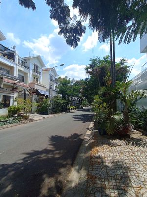 Bán đất biệt thự cực đẹp KDC Conic. Diện tích: 280m². Giá: 62 triệu/m². Mua bán đất tại Huyện Bình Chánh Tp Hồ Chí Minh được đăng bởi Xuân Quang