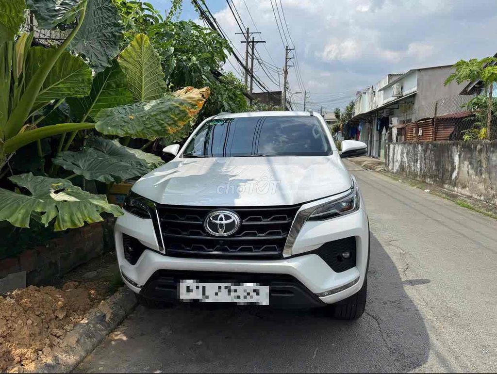 Toyota Fortuner 2024 2.7 AT 4x2 - 3000 km. Mua bán Ô tô tại Quận Tân Bình Tp Hồ Chí Minh được đăng bởi huydo hình 1