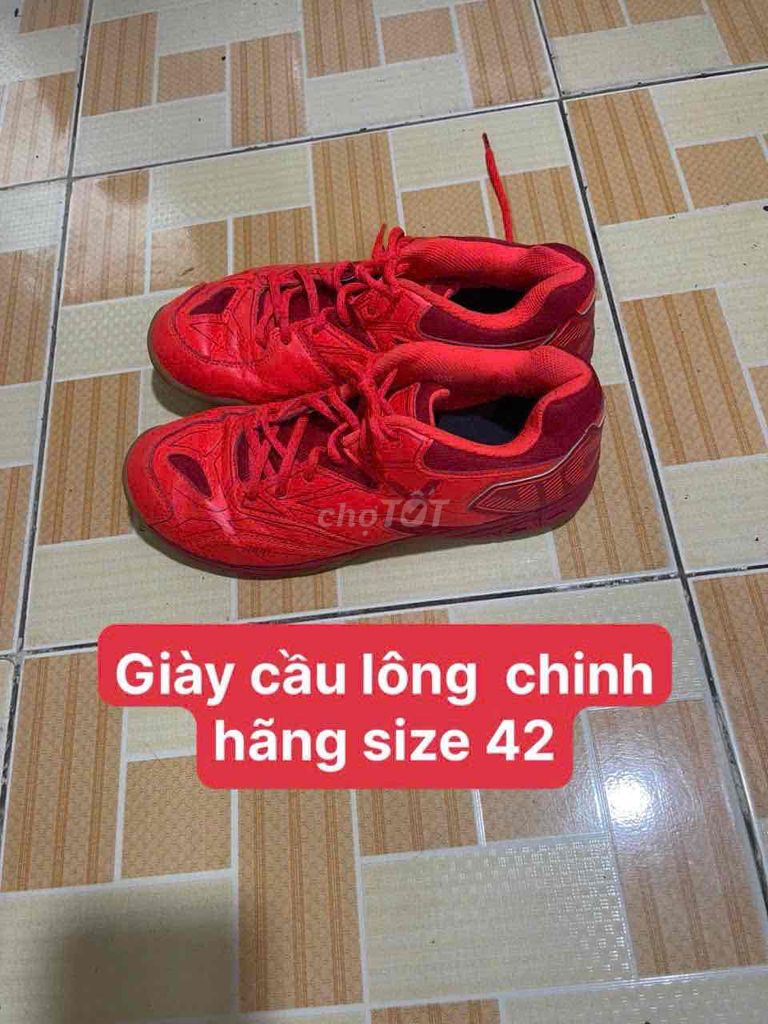 Giày victo size 42