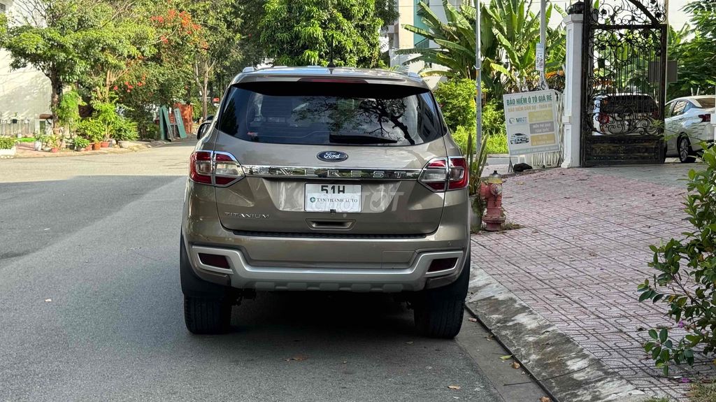 Ford Everest 2019 Titanium 2.0L 4x2 AT - 90000 km. Mua bán Ô tô tại Huyện Bình Chánh Tp Hồ Chí Minh được đăng bởi TAN THANH AUTO hình 2