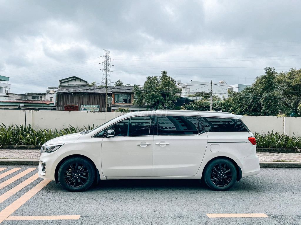 Cần bán Kia Sedona 2019, DATH bản full dầu