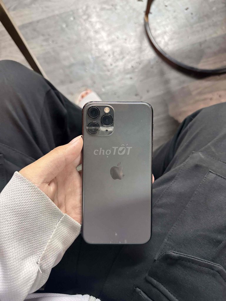 Cần bán ip11 pro. Mua bán Điện thoại tại Quận Hoàng Mai Hà Nội được đăng bởi Nhat Anh hình 1