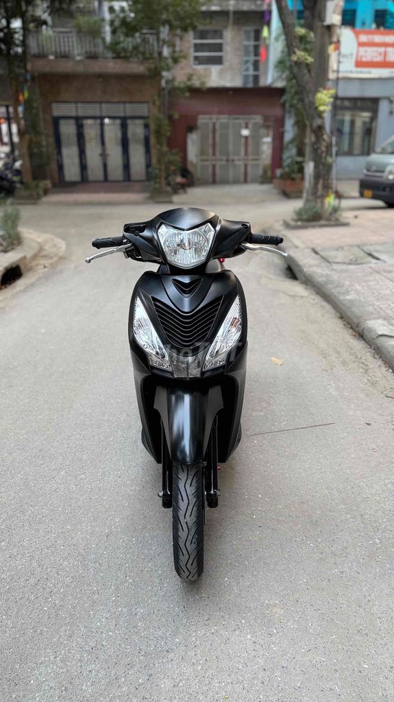 Vision đen nhám biển Hà Nội. Mua bán Xe máy tại Quận Bắc Từ Liêm Hà Nội được đăng bởi XE MÁY ÁNH QUÂN hình 1