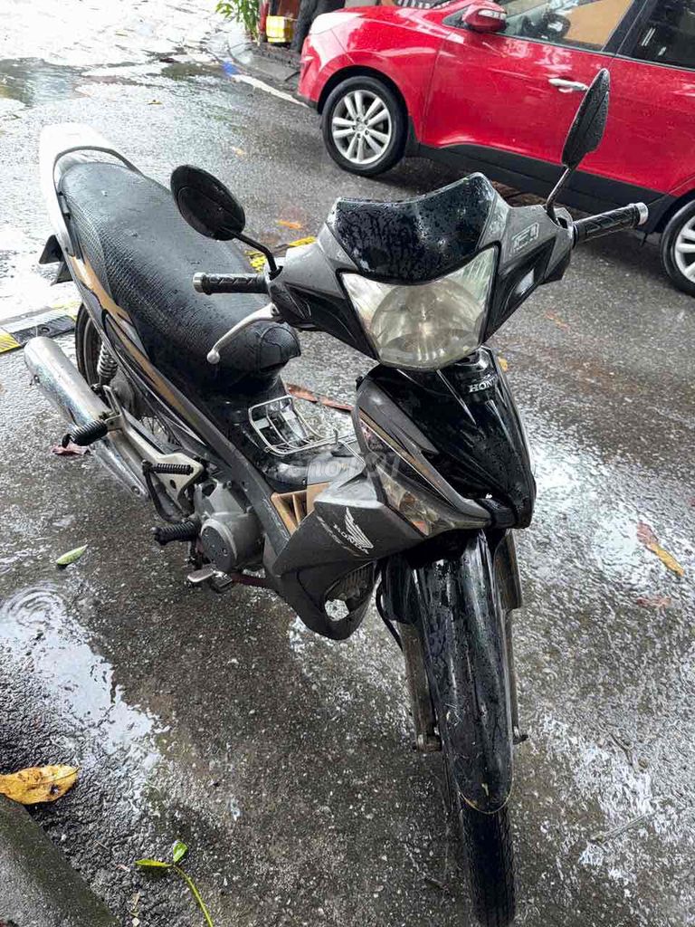 e bán futurex fi chính chủ giá rẻ cho ae. Mua bán Xe máy tại Quận Long Biên Hà Nội được đăng bởi Nguyen Chung hình 4