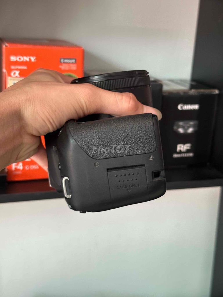 Máy ảnh Canon 77D DSLR 50STM Đen. Mua bán Máy ảnh, Máy quay tại Quận Thanh Khê Đà Nẵng được đăng bởi Lê Văn Thống hình 1