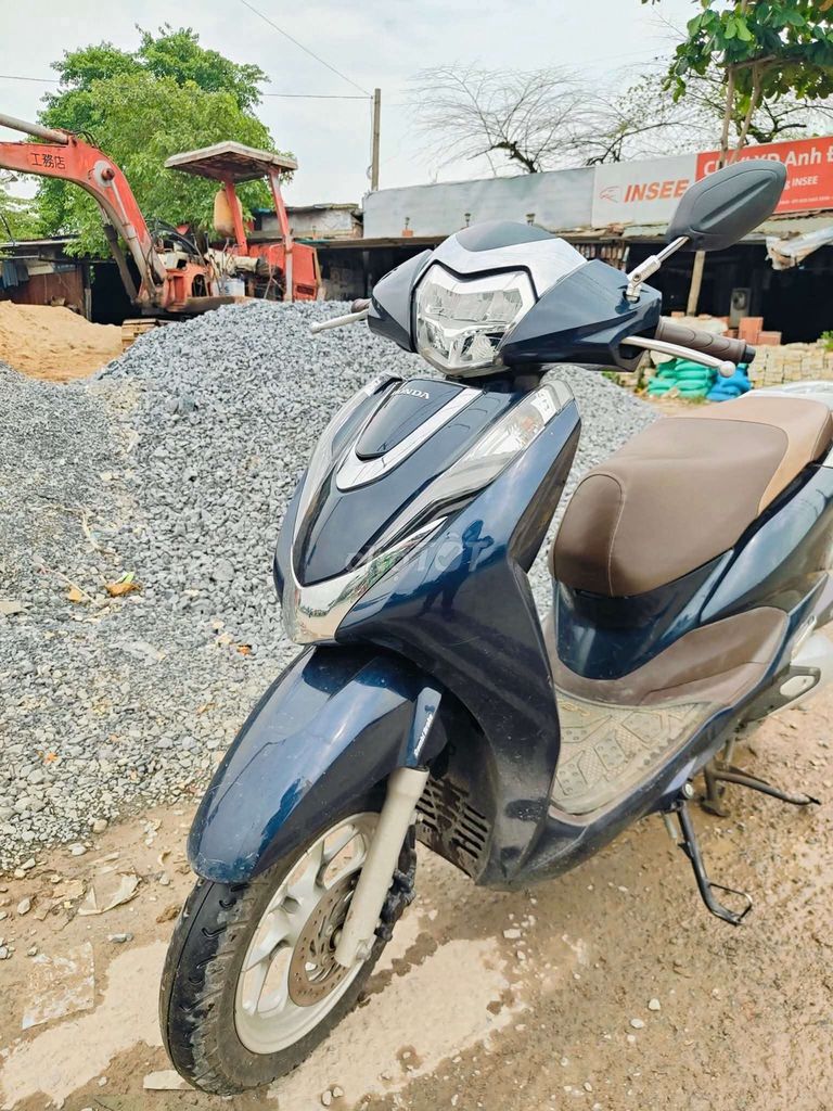 Honda Lead 125 Xanh đen. Mua bán Xe máy tại Quận 8 Tp Hồ Chí Minh được đăng bởi Cao Nam hình 1