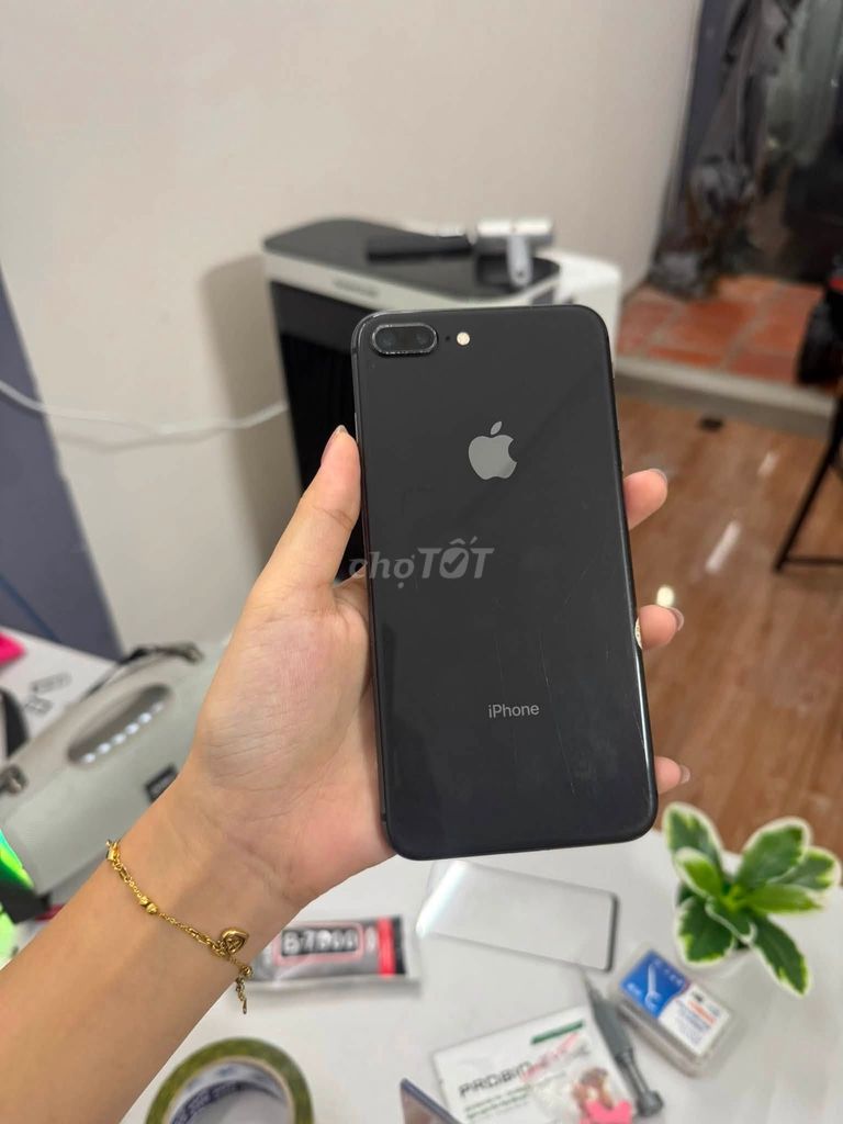Apple iPhone 8 Plus 64GB Đen Trầy nhẹ. Mua bán Điện thoại tại Quận 10 Tp Hồ Chí Minh được đăng bởi Hội Đồ Điện Tử hình 1