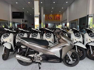 AIR BLADE 2012. Xém Cọp - Cực Đẹp - Máy Zin Êm Ấm. Mua bán Xe máy tại Thành phố Rạch Giá Kiên Giang được đăng bởi XE MÁY CŨ TÂN 128